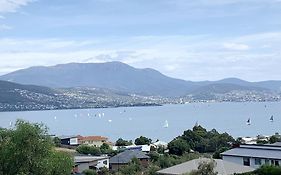 Stunning Water View Home In Hobart